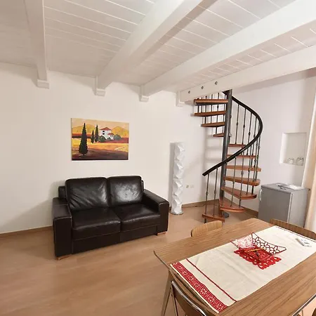 דירה Casa Vacanze Kalinifta לצ'ה